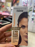 ضد آفتاب فیوژن واتر SPF50 بدون رنگ ایزدین